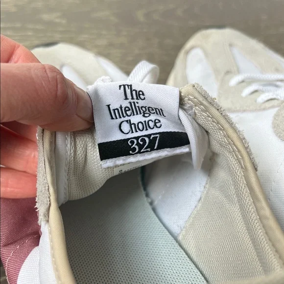 New Balance Women's Sneakers in White and Pink - Picture 5 of 6